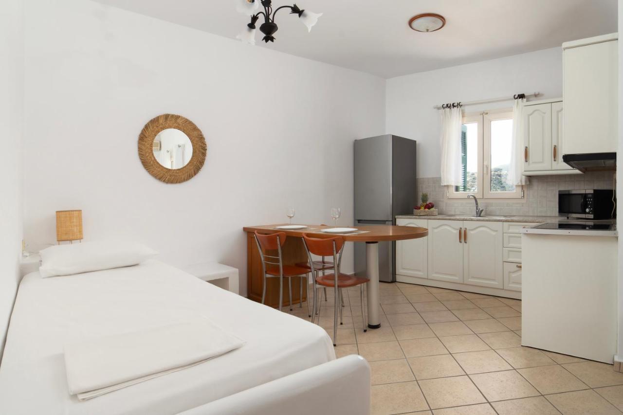 באטסי Almar Apartments מראה חיצוני תמונה