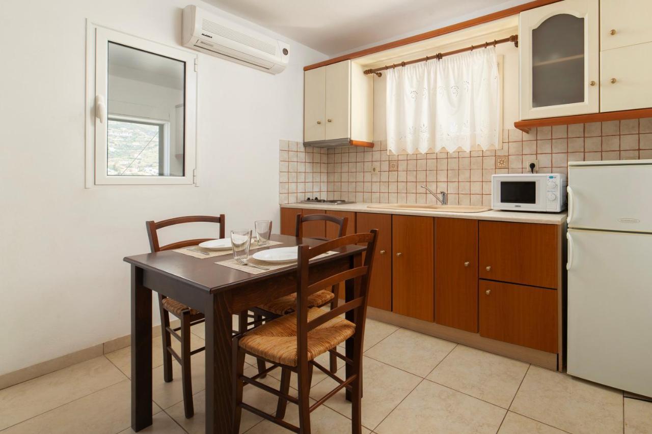 באטסי Almar Apartments מראה חיצוני תמונה